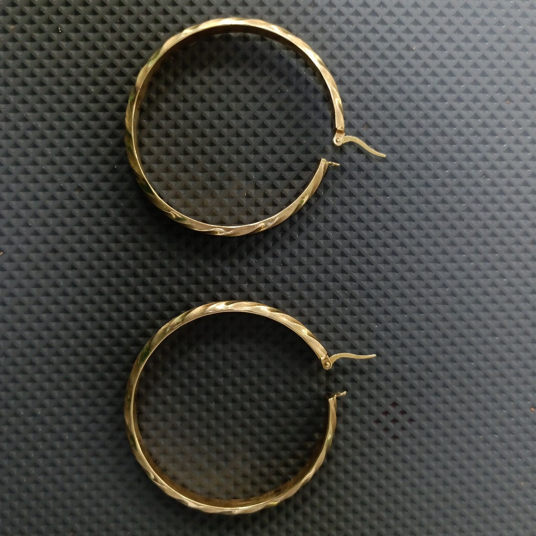 ARRACADAS PAR ORO 14 K 5.2 GRMS (SEMINUEVO)