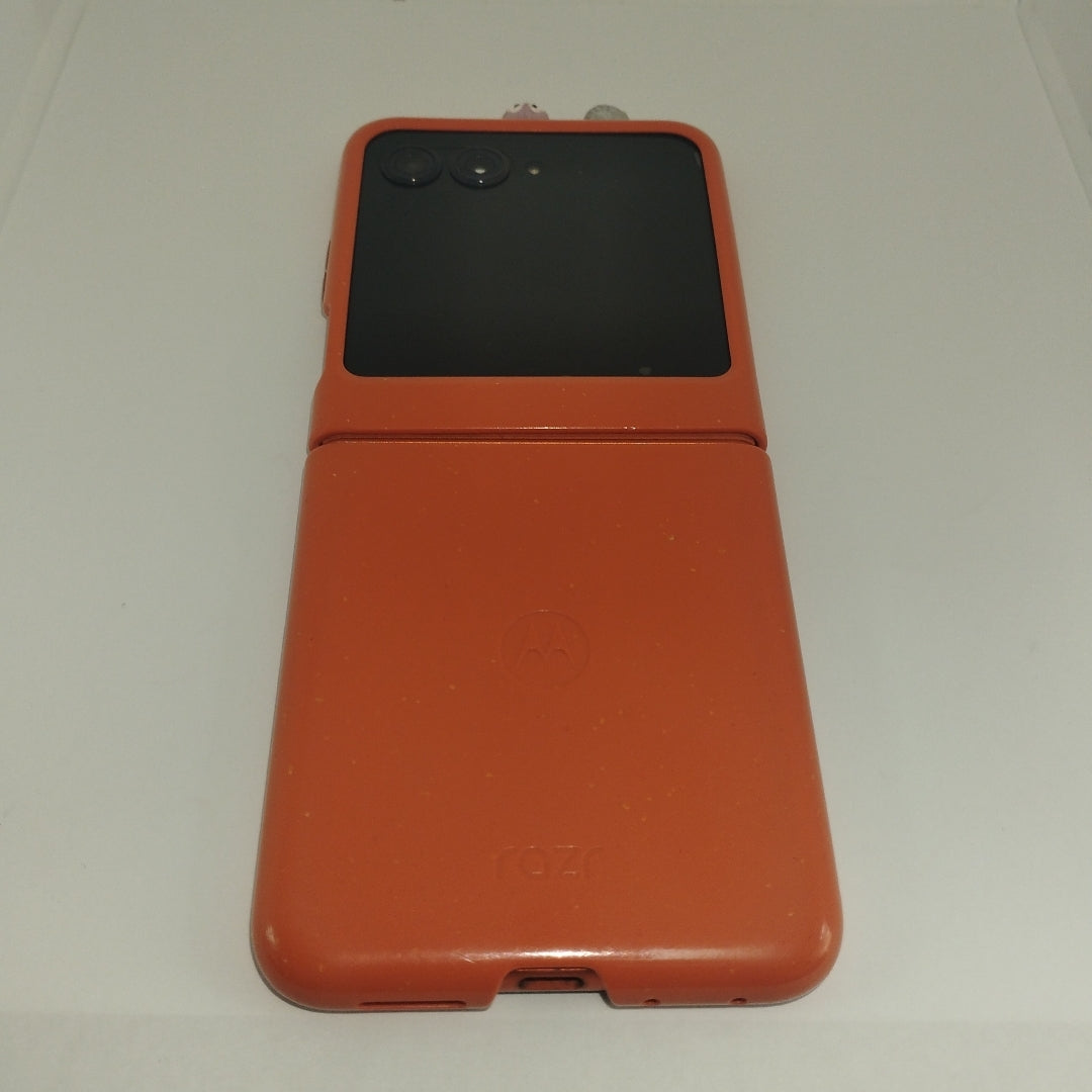 CELULAR MOTOROLA RAZR 50 5G XT2453-1 512 GB 12 GB RAM (SEMINUEVO)