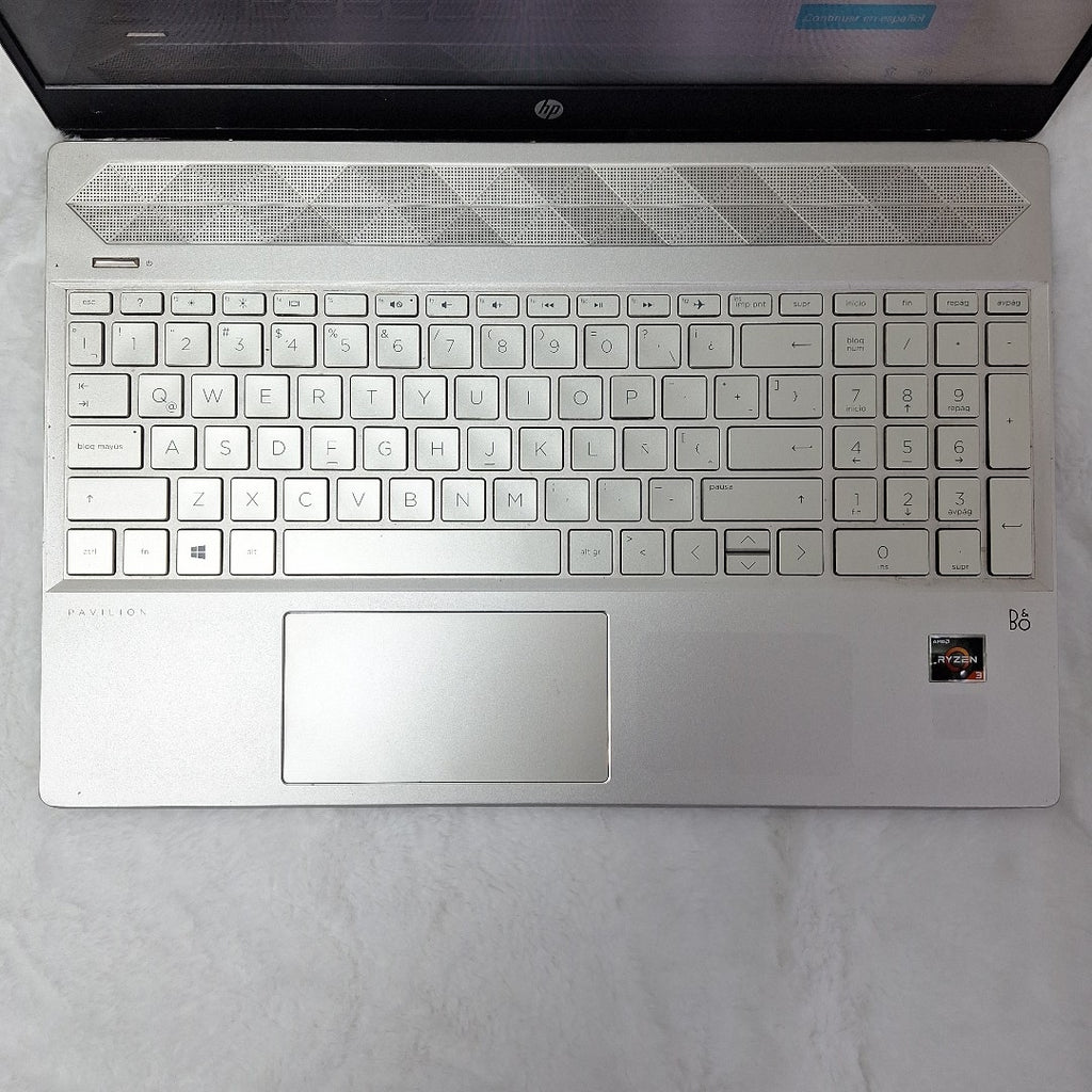 LAPTOP HP PAVILION 15-CW1012LA (2023) 1 TB + 128 GB SSD 12 GB RAM (SEMINUEVO)