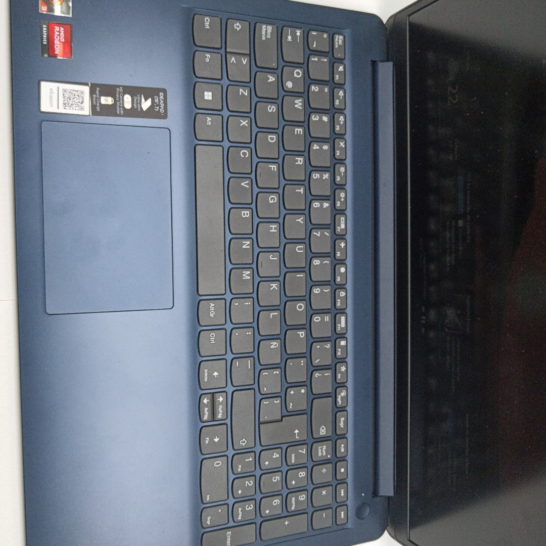 LAPTOP LENOVO IDEAPAD 1 15AMN7 (2023) 512 GB SSD 8 GB RAM (SEMINUEVO)