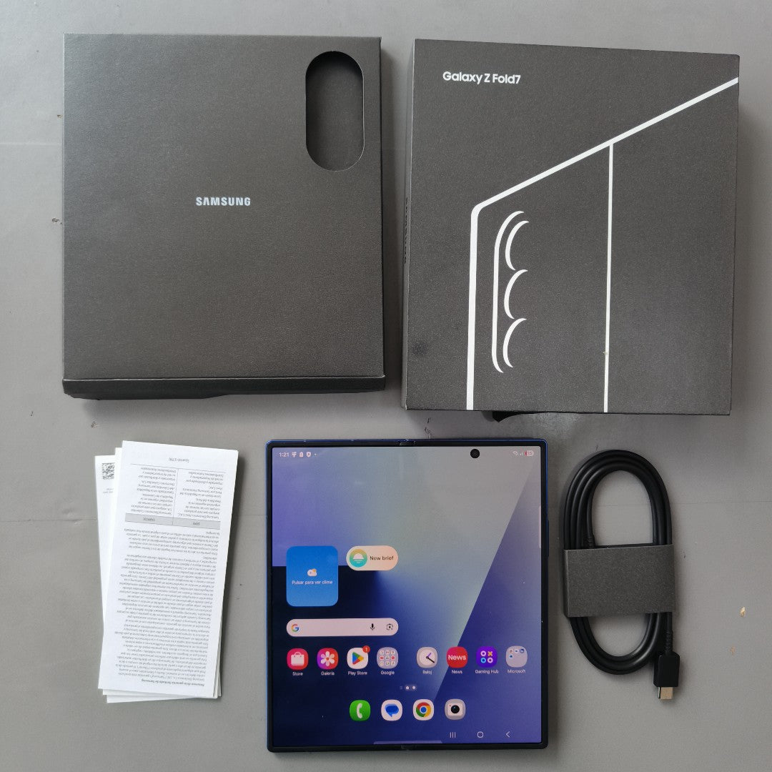 CELULAR SAMSUNG GALAXY Z FOLD7 SM-F966B (2025) 1 TB 16 GB RAM (SEMINUEVO)