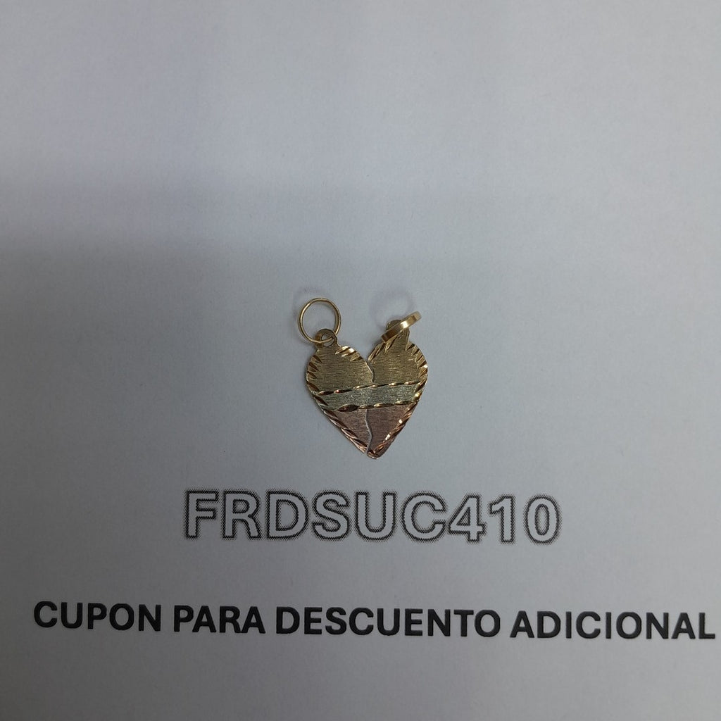 K1 0,70 GRMS 10 K ESPECIFICACIONES COMPLEMENTARIAS DIJE CORAZON 3 OROS (SEMINUEVO)