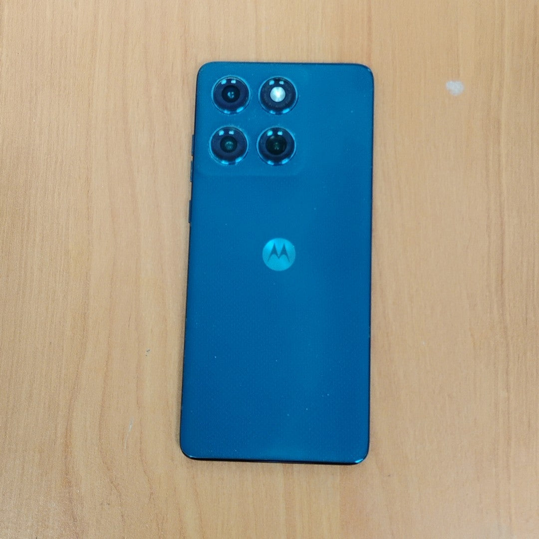 CELULAR MOTOROLA EDGE 60 XT2505-3 (2025) 512 GB 12 GB RAM (SEMINUEVO)