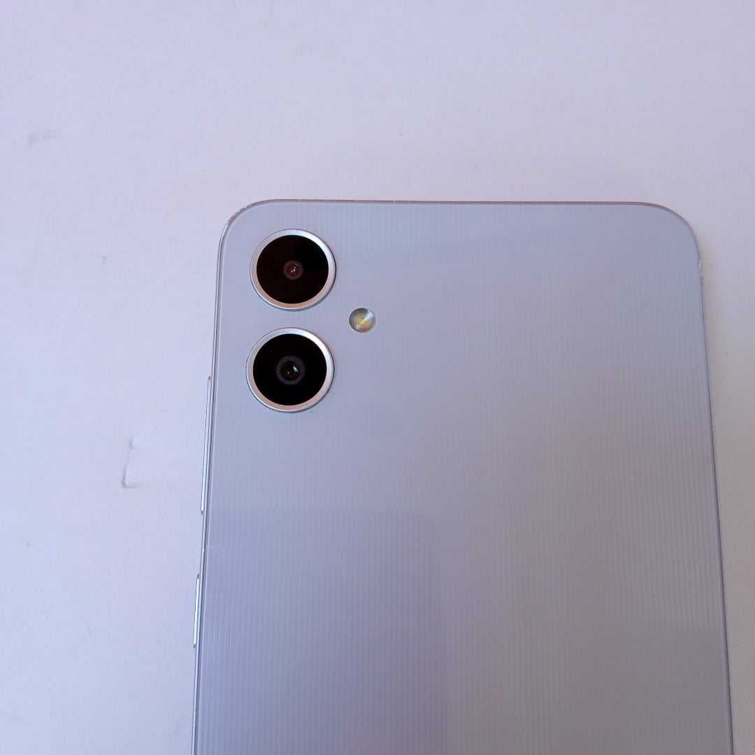 CELULAR SAMSUNG GALAXY A05 SM-A055M (2023) 64 GB 4 GB RAM (SEMINUEVO)