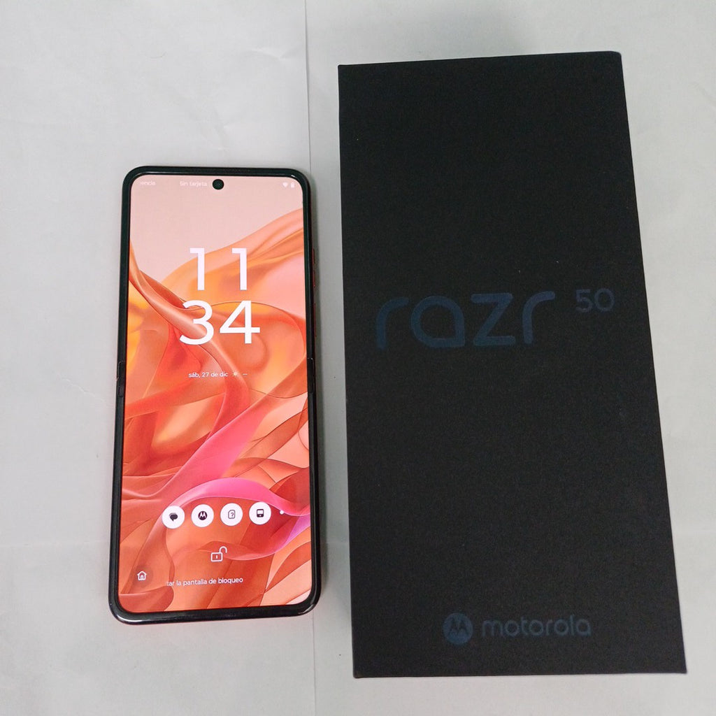 CELULAR MOTOROLA RAZR 50 5G XT2453-1 512 GB 12 GB RAM (SEMINUEVO)