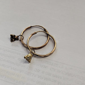 ARRACADAS PAR ORO 10 K 1.1 GRMS (SEMINUEVO)