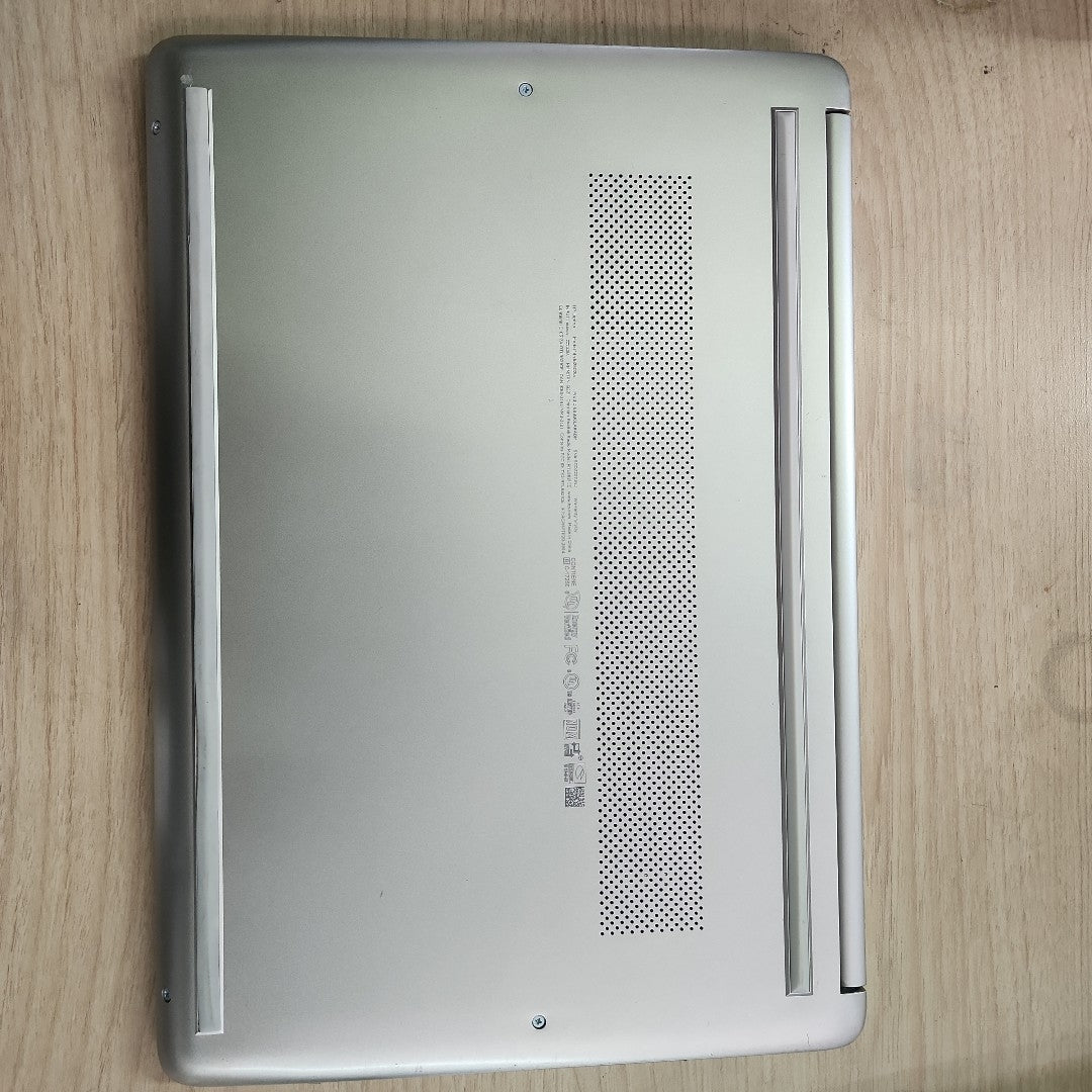 LAPTOP HP 14-DQ2502LA (2022) 256 GB SSD 8 GB RAM (SEMINUEVO)