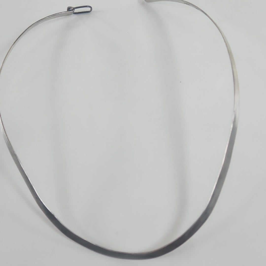 ARETES PAR,GARGANTILLA PLATA 20,90 GRMS (SEMINUEVO)