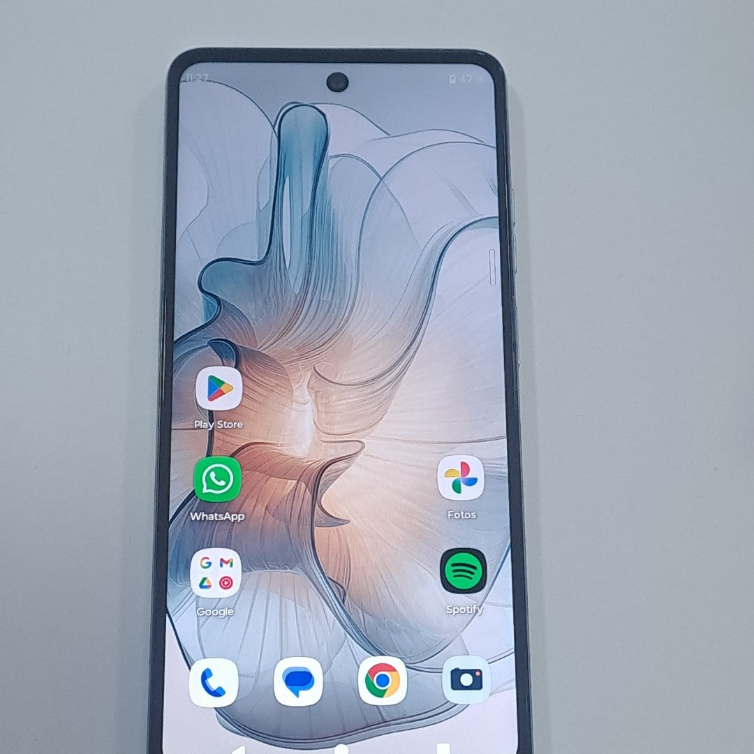 CELULAR MOTOROLA MOTO G24 POWER XT2425-3 (2024) 256 GB 8 GB RAM (SEMINUEVO)