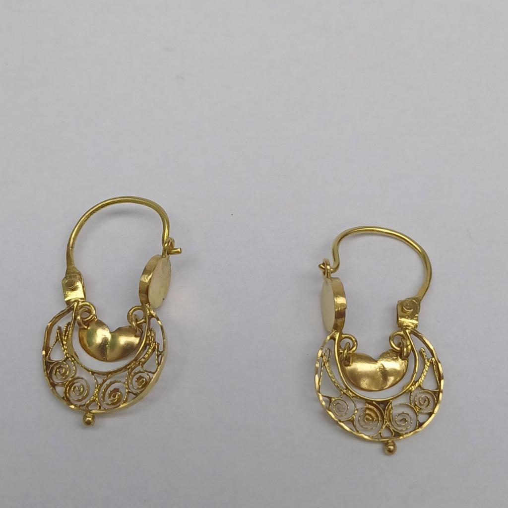 ARETES PAR ORO 8 K 1.7 GRMS (SEMINUEVO)