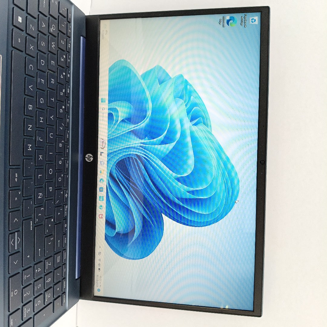 LAPTOP HP PAVILION 15-EH1509LA (2022) 512 GB SSD 8 GB RAM (SEMINUEVO)