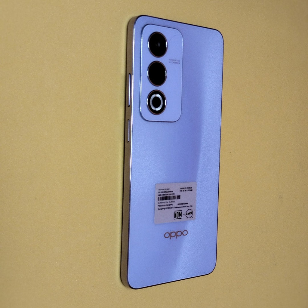 CELULAR OPPO  A80 5G CPH2639 (2024) 256 GB 8 GB RAM (SEMINUEVO)