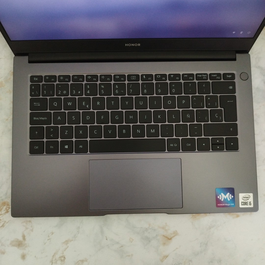 LAPTOP HONOR MAGICBOOK X14 NBR-WAH9 (2022) 512 GB SSD 8 GB RAM (SEMINUEVO)