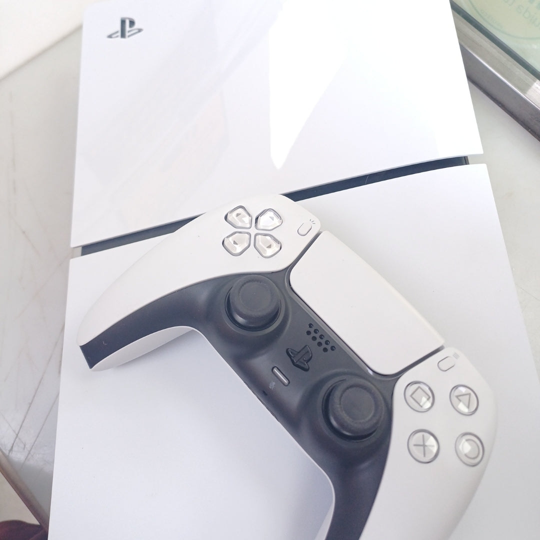 CONSOLA DE VIDEOJUEGO SONY PS5 SLIM 1 TB SSD (SEMINUEVO)