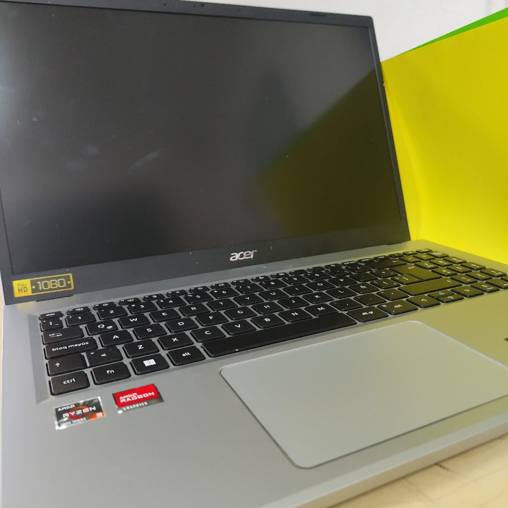 LAPTOP ACER ASPIRE 3 A315-24P-R625 (2023) 512 GB SSD 8 GB RAM (SEMINUEVO)