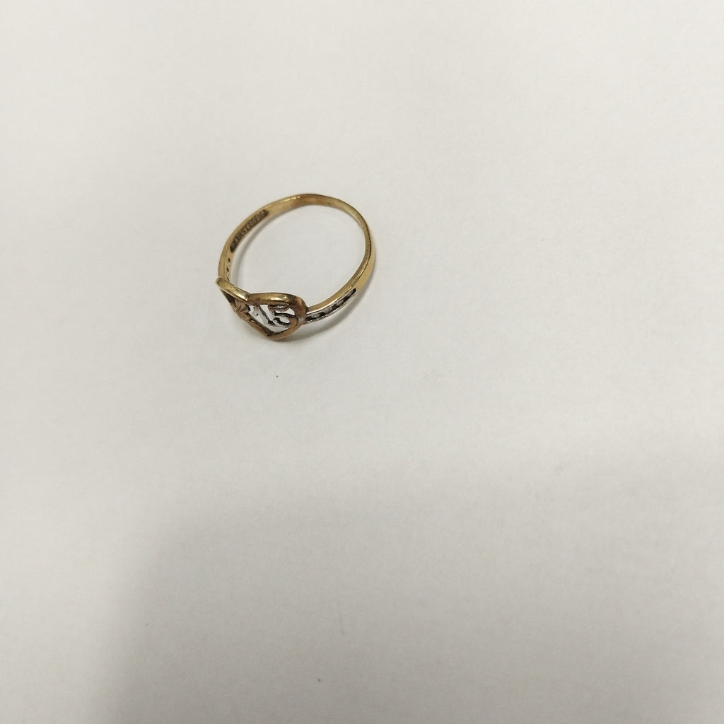 K1 0,70 GRMS 10 K ESPECIFICACIONES COMPLEMENTARIAS ANILLITO DE 15 AÑOS CON CORAZO (SEMINUEVO)