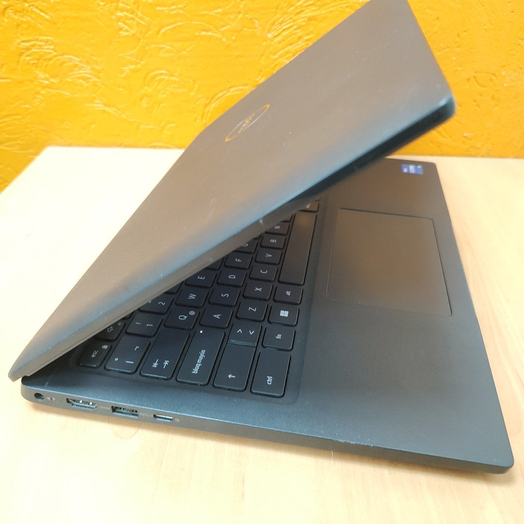 LAPTOP DELL LATITUDE 3420 (2022) 256 GB SSD 16 GB RAM (SEMINUEVO)