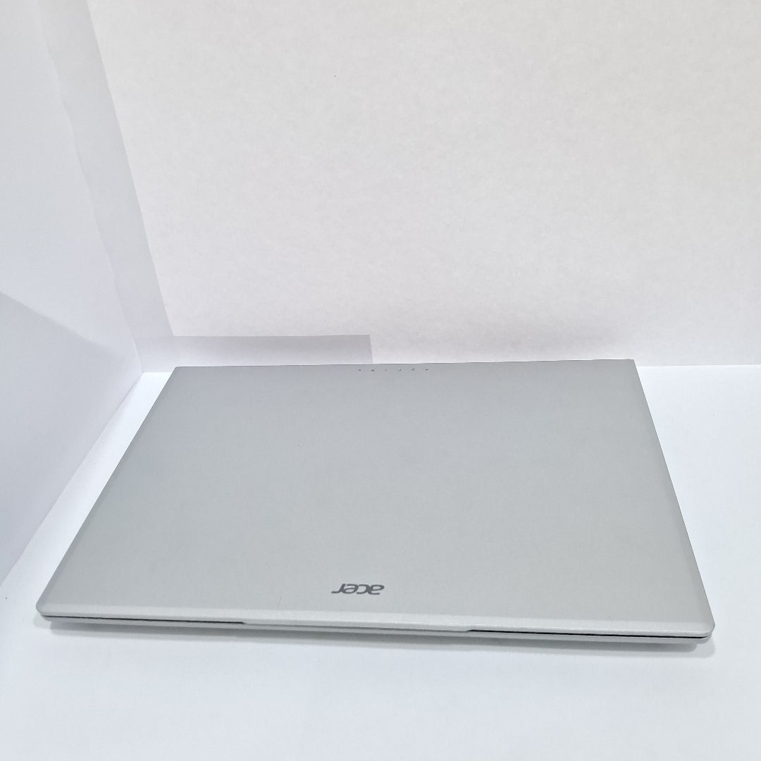LAPTOP ACER ASPIRE LITE 14 AL14-31P-353Y (2024) 512 GB SSD 8 GB RAM (SEMINUEVO)