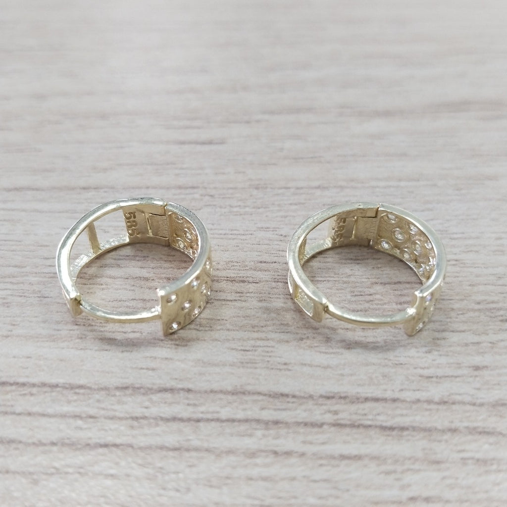 HUGGIES ORO 14K 2.7 (NUEVO)