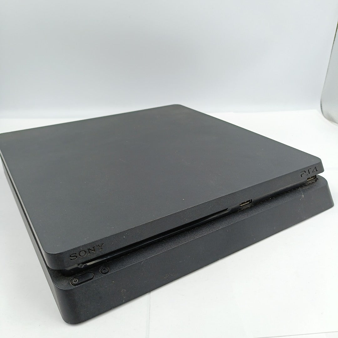 CONSOLA DE VIDEOJUEGO SONY PS4 1 TB (SEMINUEVO)
