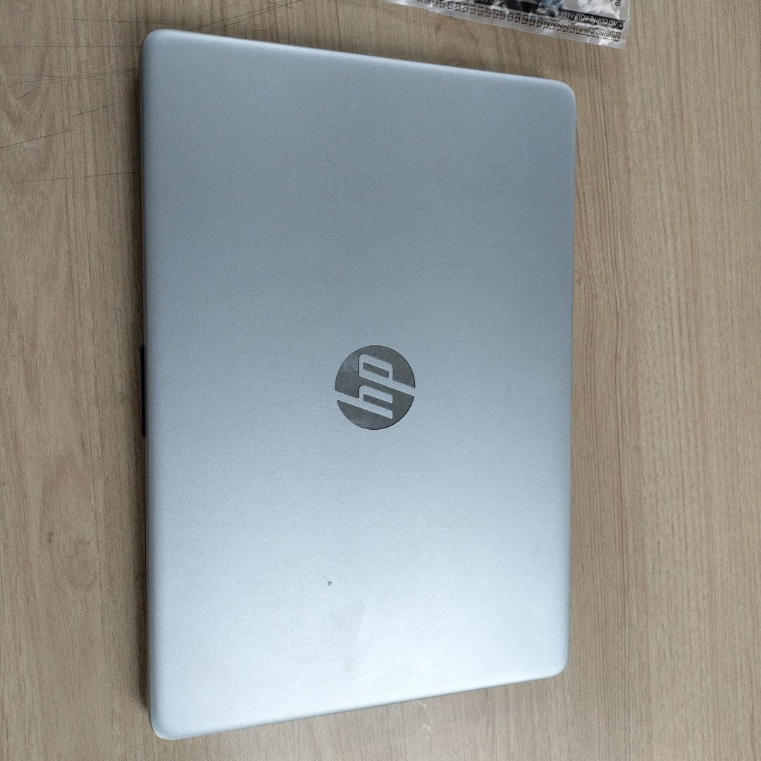 LAPTOP HP 14-DQ0530LA(2024) 256 GB SSD 8 GB RAM (SEMINUEVO)
