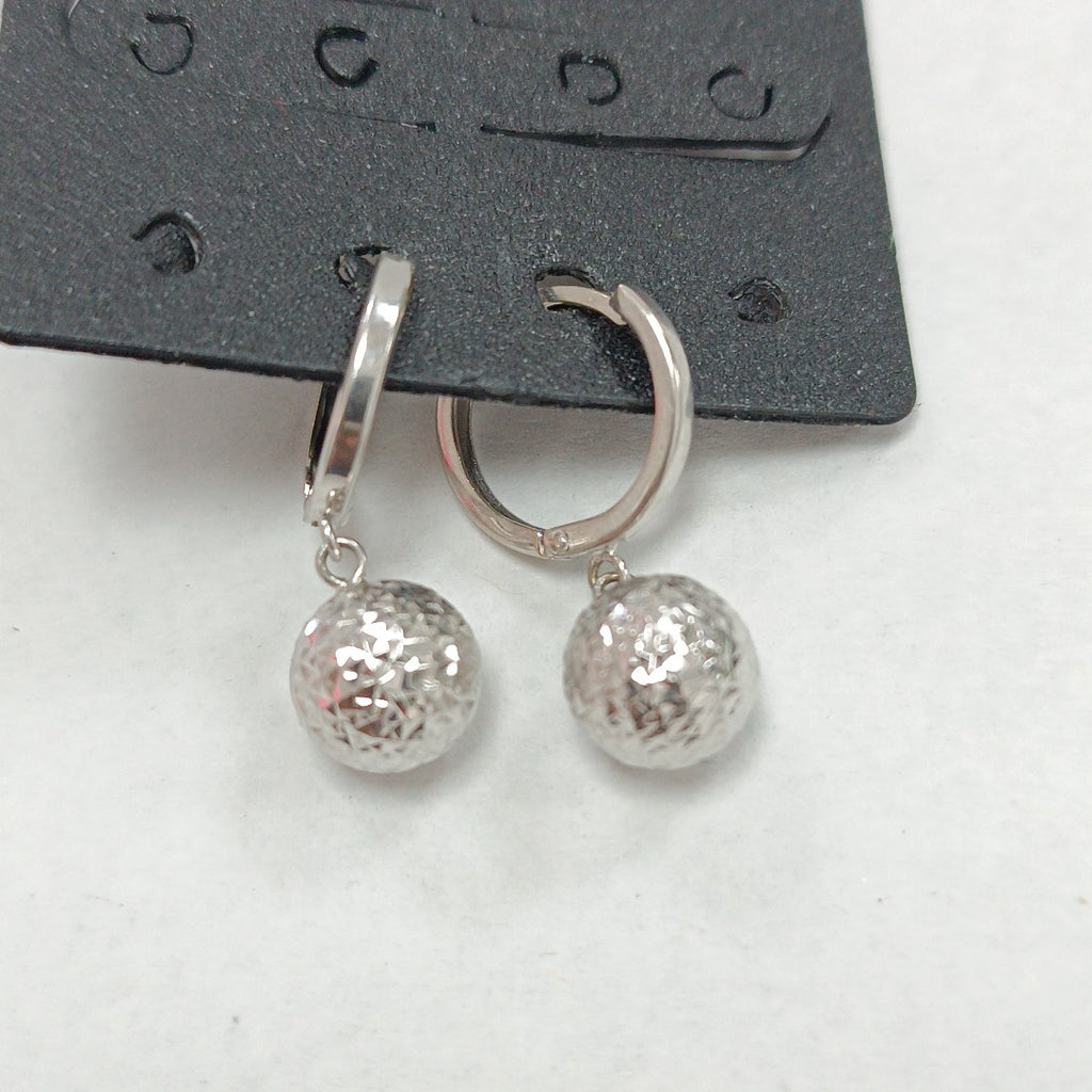 ARRACADAS PAR ORO BLANCO 14 K 1.6 GRMS (SEMINUEVO)