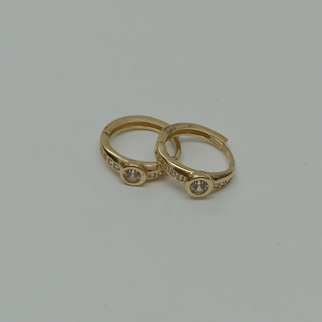 HUGGIES ORO 14K 2.4 (NUEVO)