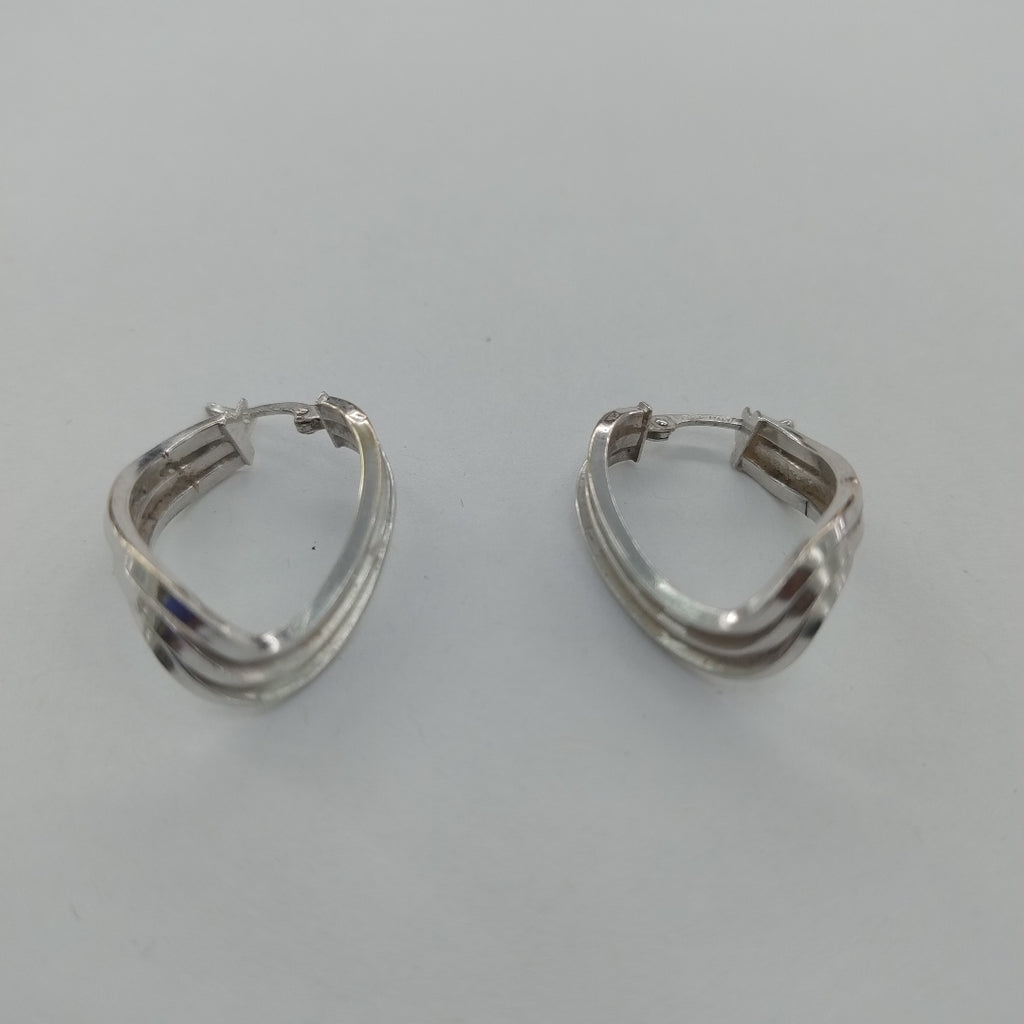 ARRACADAS PAR ORO BLANCO 14 K 3.3 GRMS (SEMINUEVO)