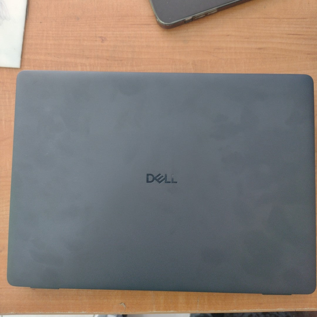 LAPTOP DELL PRO 14 PC14250 (2025) 256 GB SSD 8 GB RAM (SEMINUEVO)