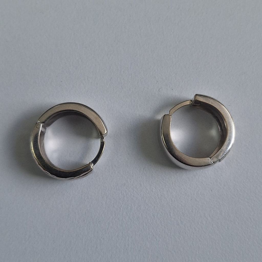 ARRACADAS PAR ORO BLANCO 14 K 3,10 GRMS (SEMINUEVO)