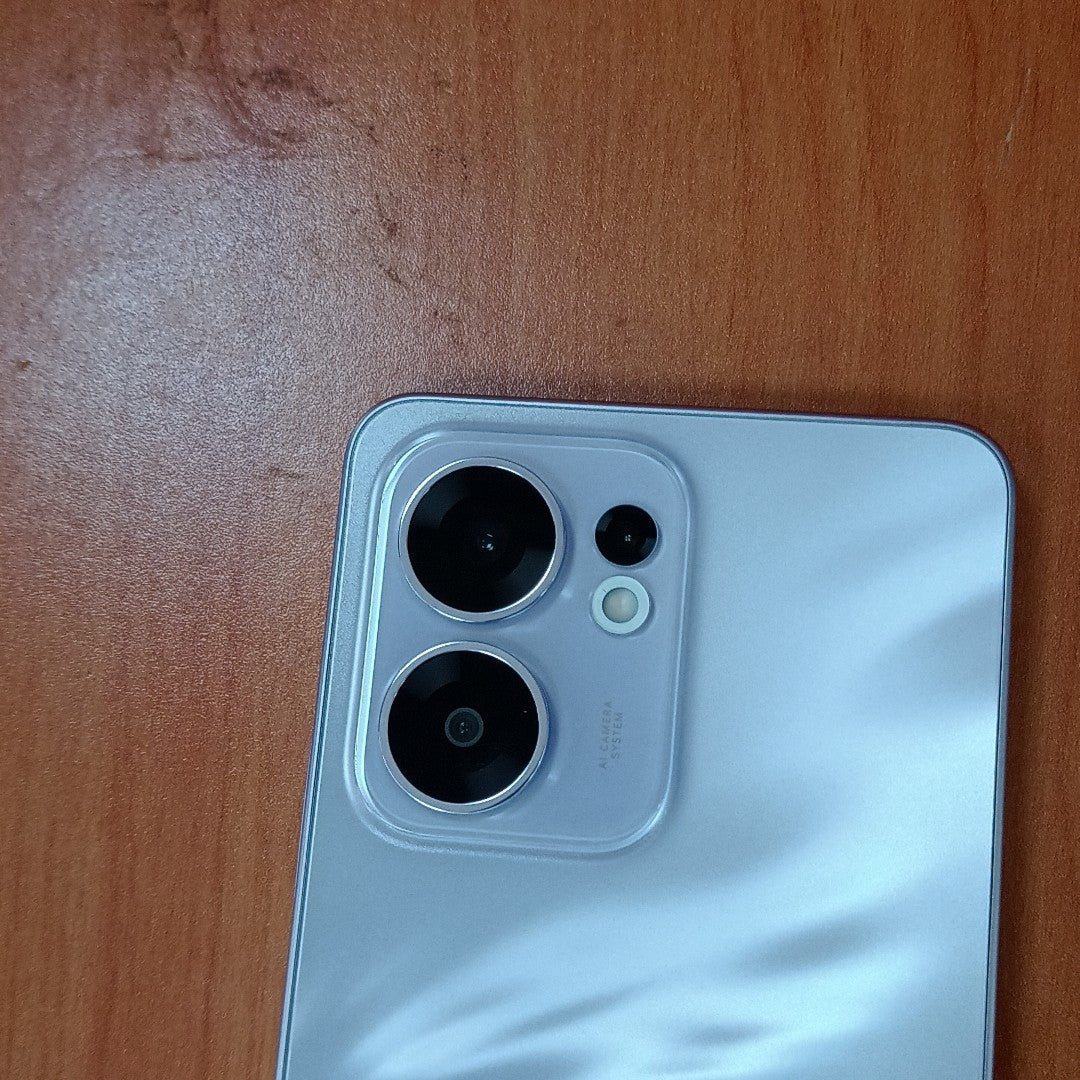 CELULAR OPPO  RENO 13F 5G CPH2699 (2025) 256 GB 12 GB RAM (SEMINUEVO)