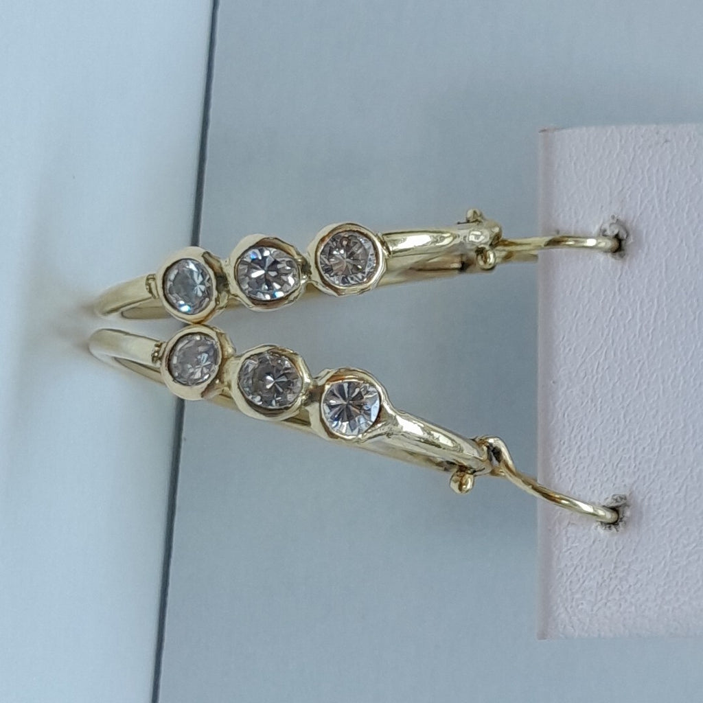 ARRACADAS PAR ORO 10 K 3.2 GRMS (SEMINUEVO)