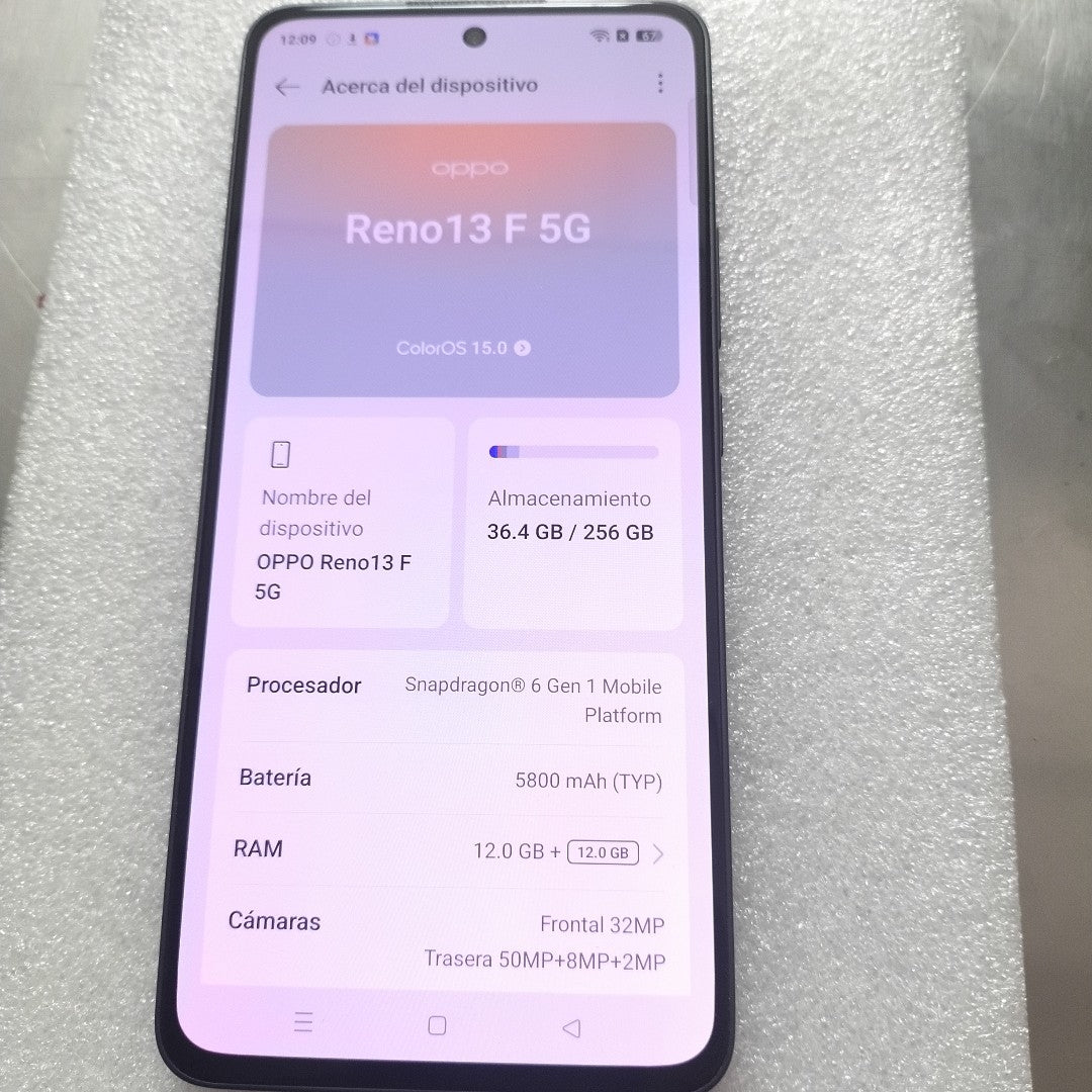 CELULAR OPPO  RENO 13F 5G CPH2699 (2025) 256 GB 12 GB RAM (SEMINUEVO)
