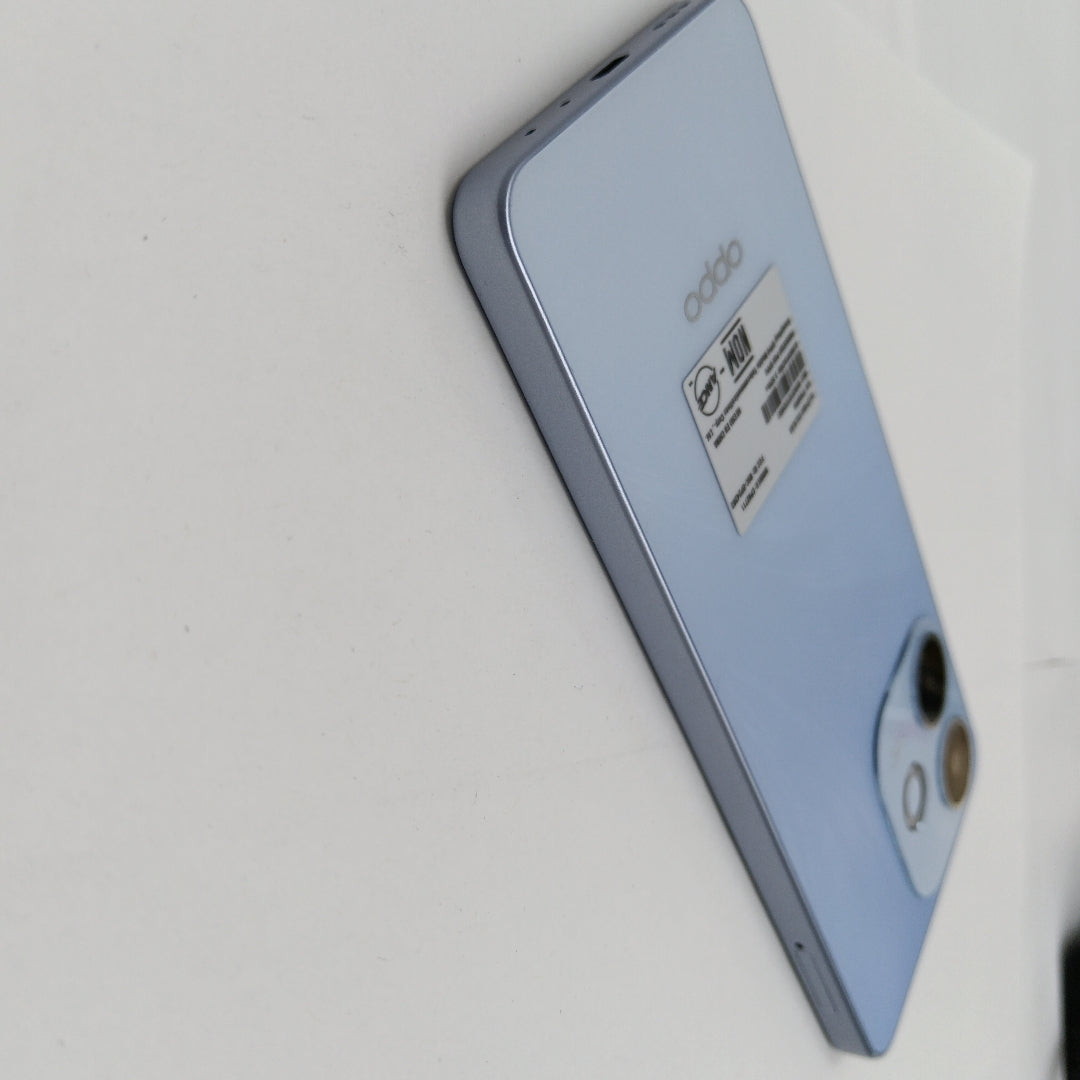 CELULAR OPPO  A5 PRO CPH2711 (2025) 256 GB 8 GB RAM (SEMINUEVO)