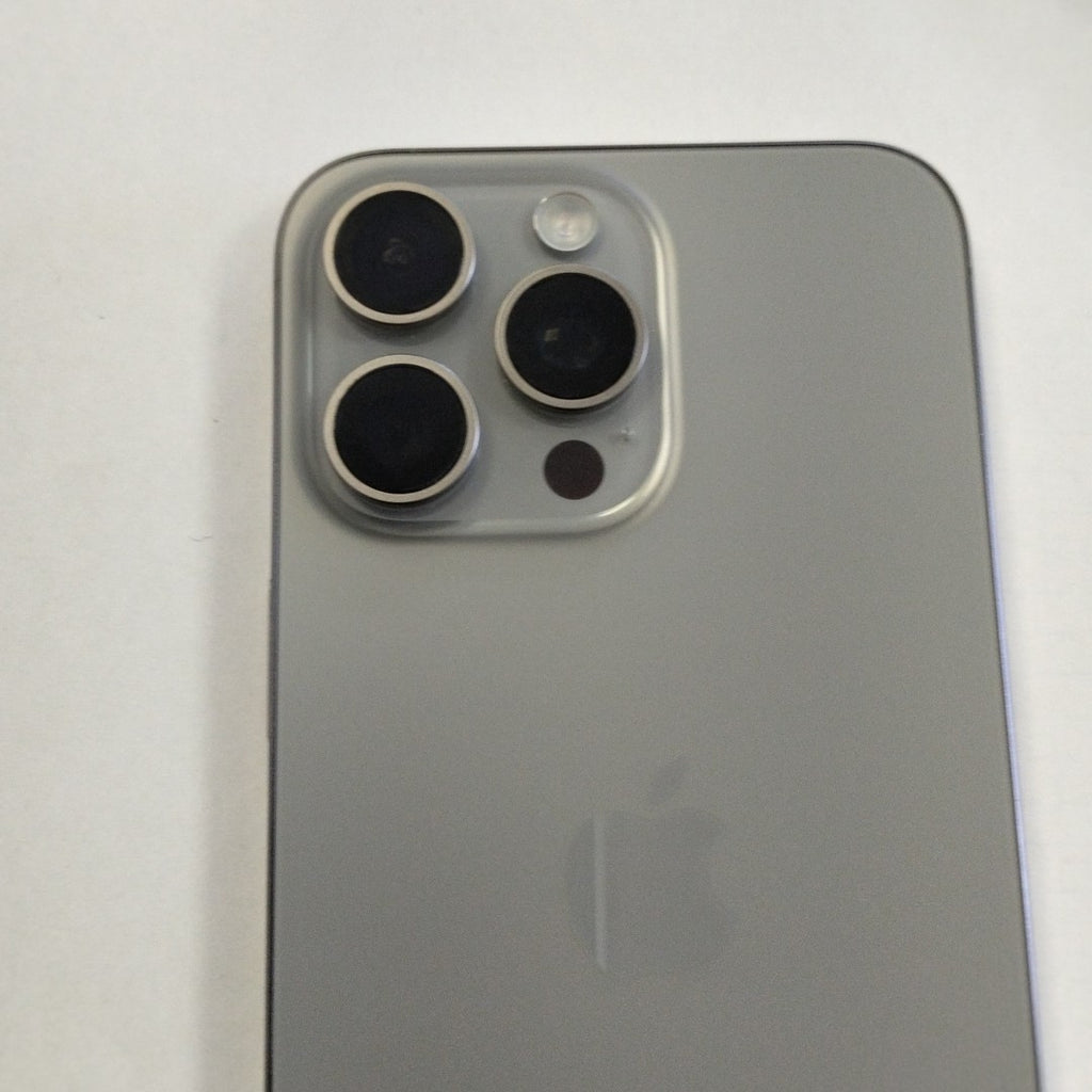 CELULAR APPLE IPHONE 15 PRO MAX A3105 (2023) 256 GB 8 GB RAM (SEMINUEVO)