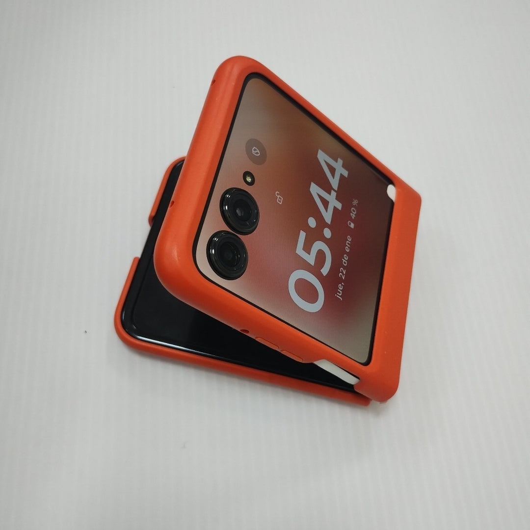 CELULAR MOTOROLA RAZR 50 5G XT2453-1 512 GB 12 GB RAM (SEMINUEVO)