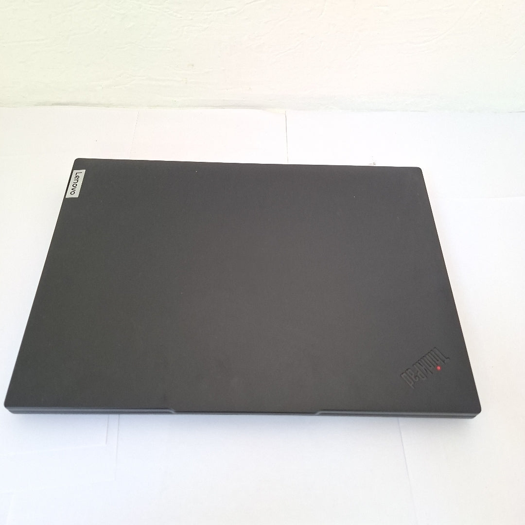 LAPTOP LENOVO THINKPAD L14 GEN 5 (2024) 1 TB SSD 16 GB RAM (SEMINUEVO)