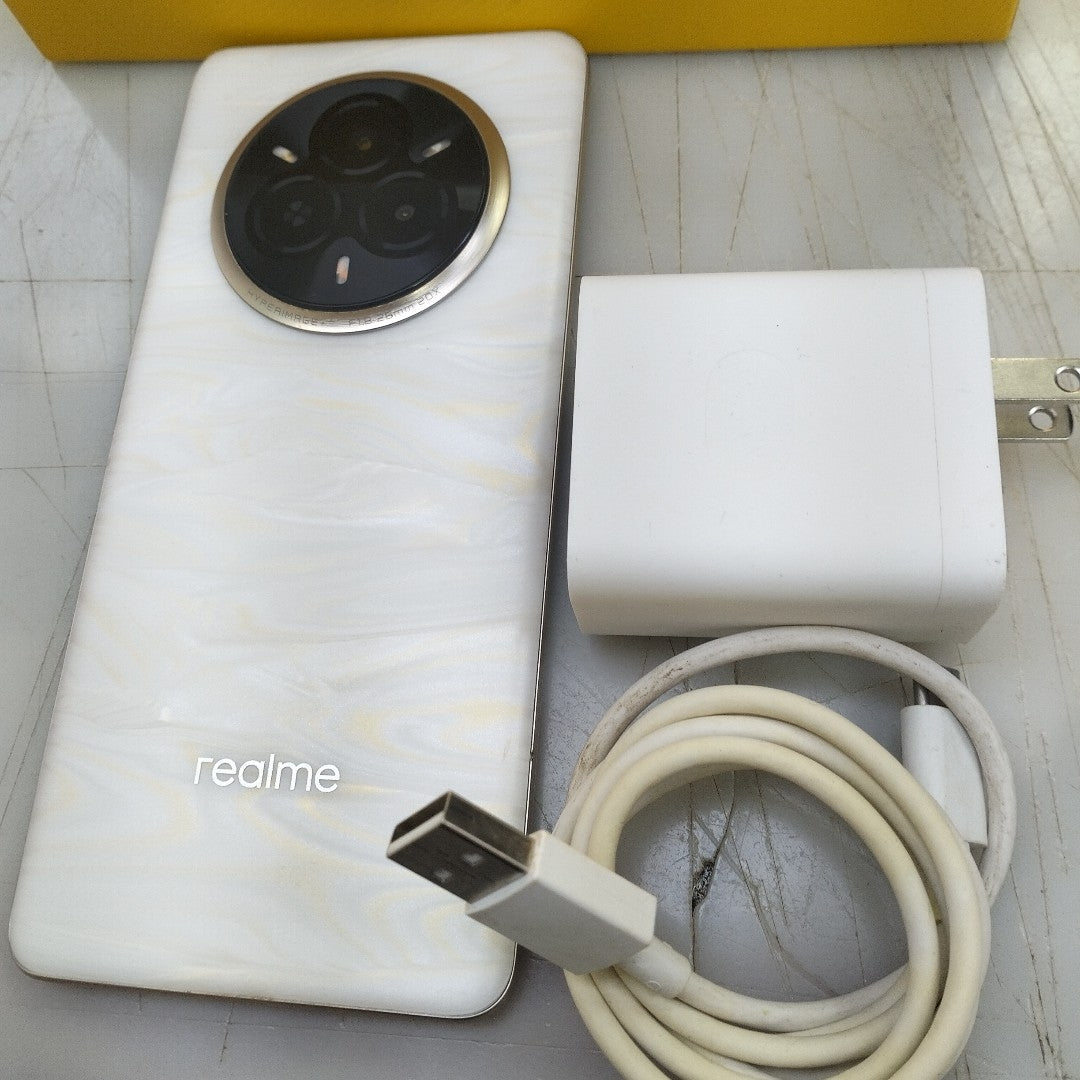 CELULAR REALME 14 PRO 5G RMX5056 (2025) 256 GB 8 GB RAM (SEMINUEVO)