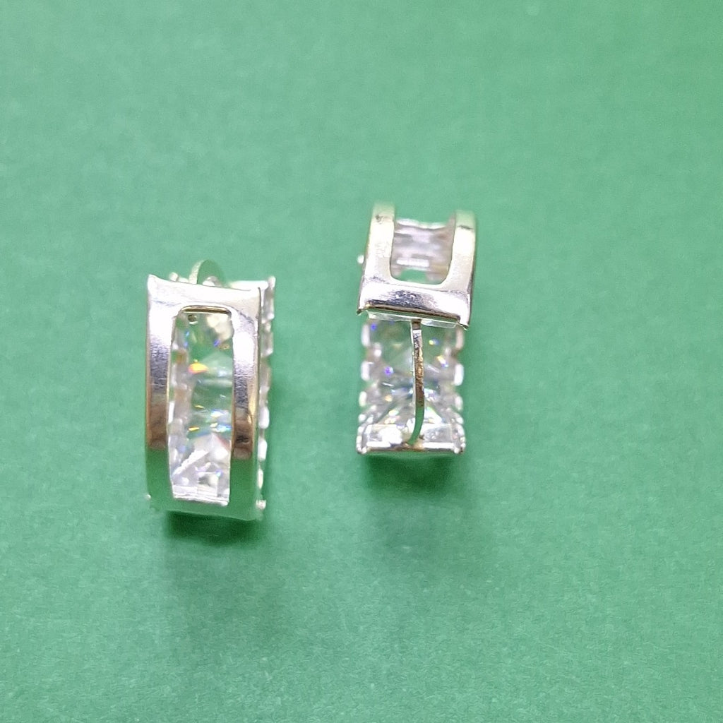 ARRACADAS PAR PLATA 3,40 GRMS (SEMINUEVO)