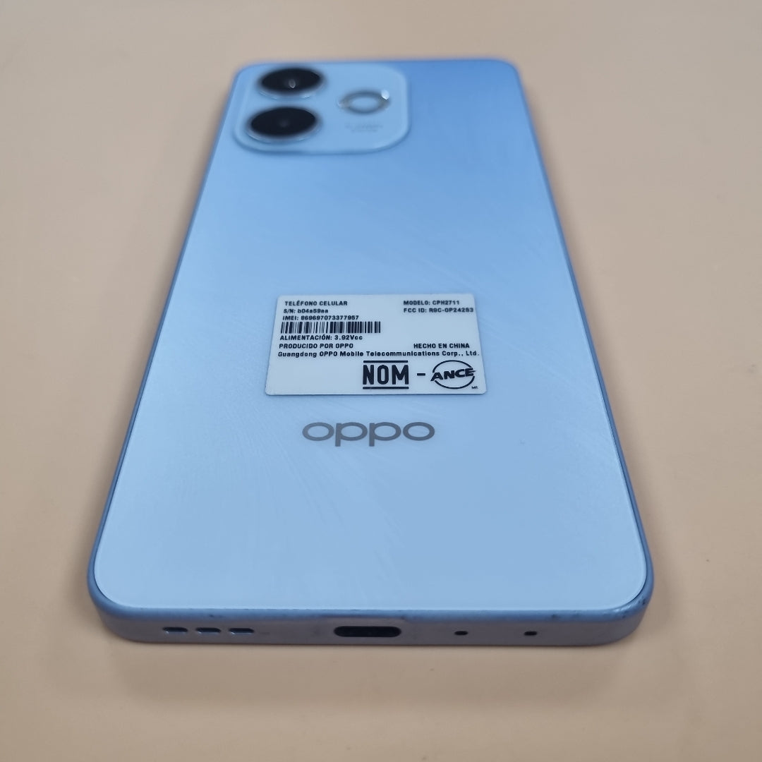 CELULAR OPPO  A5 PRO CPH2711 (2025) 256 GB 8 GB RAM (SEMINUEVO)