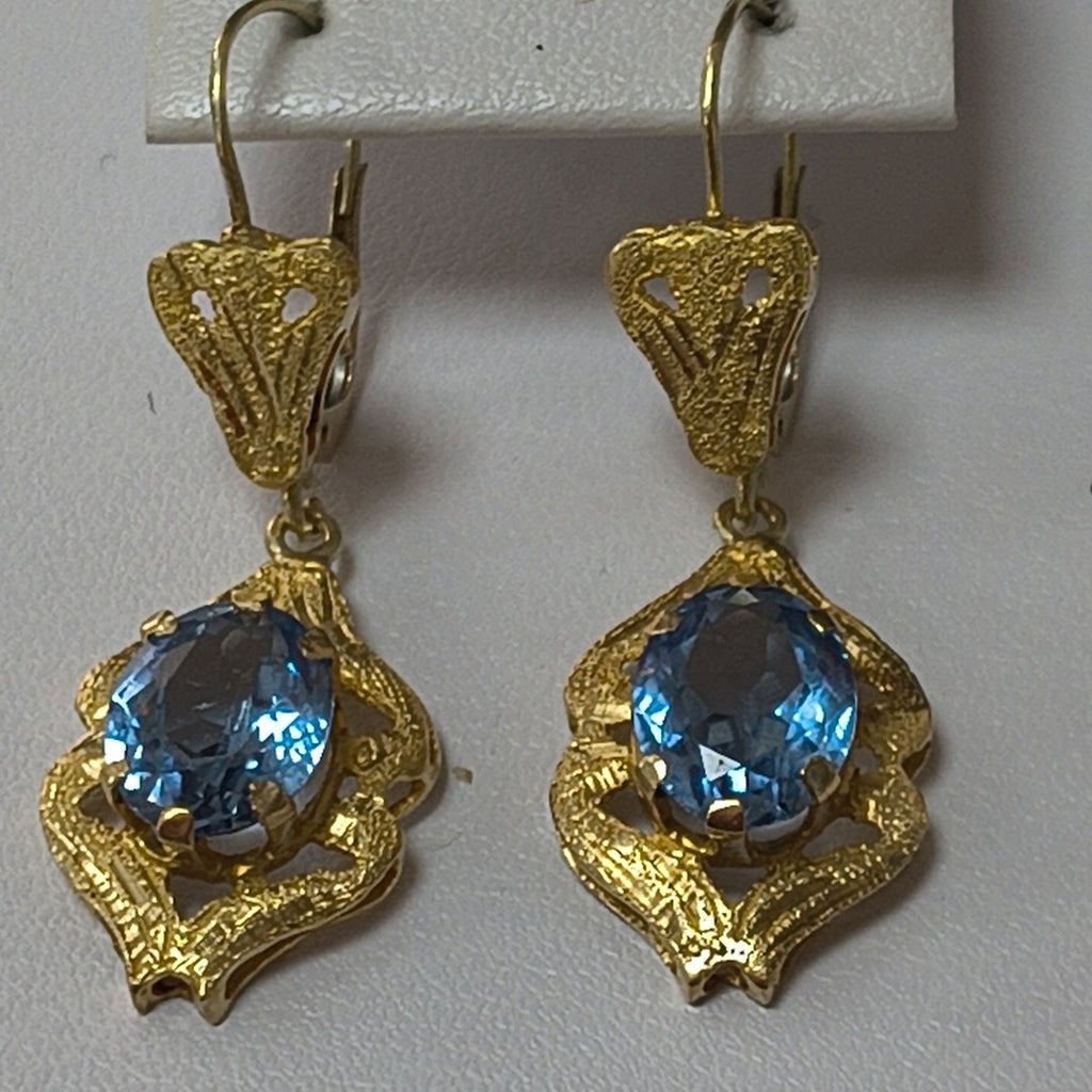 K1 5,10 GRMS 8 K ESPECIFICACIONES COMPLEMENTARIAS PAR ARETES C PDRA COLOR VENDIB (SEMINUEVO)