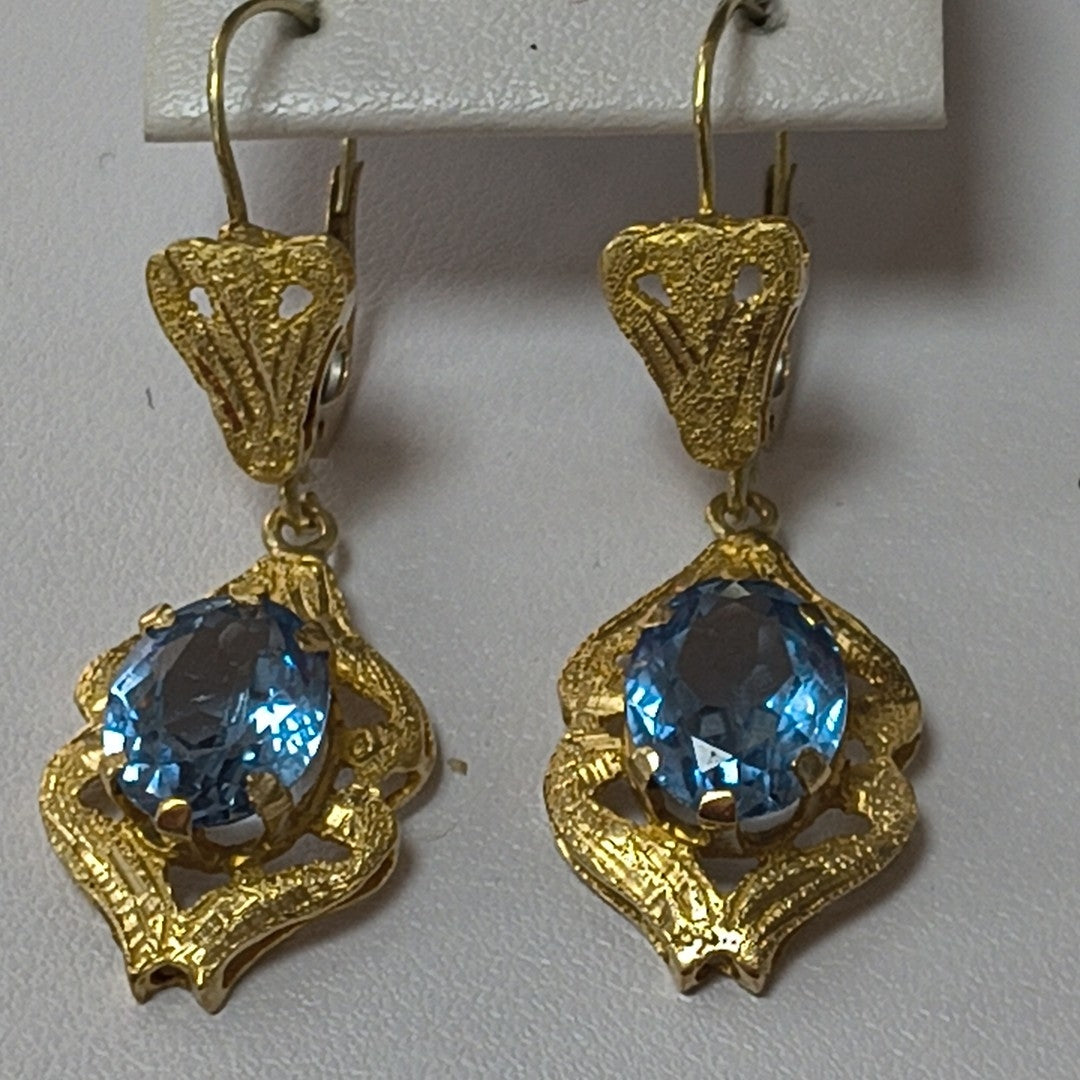 K1 5,10 GRMS 8 K ESPECIFICACIONES COMPLEMENTARIAS PAR ARETES C PDRA COLOR VENDIB (SEMINUEVO)