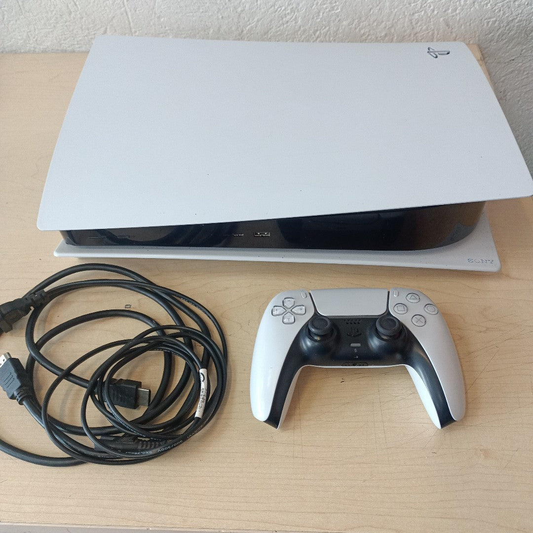 CONSOLA DE VIDEOJUEGO SONY PS5 825 SSD (SEMINUEVO)