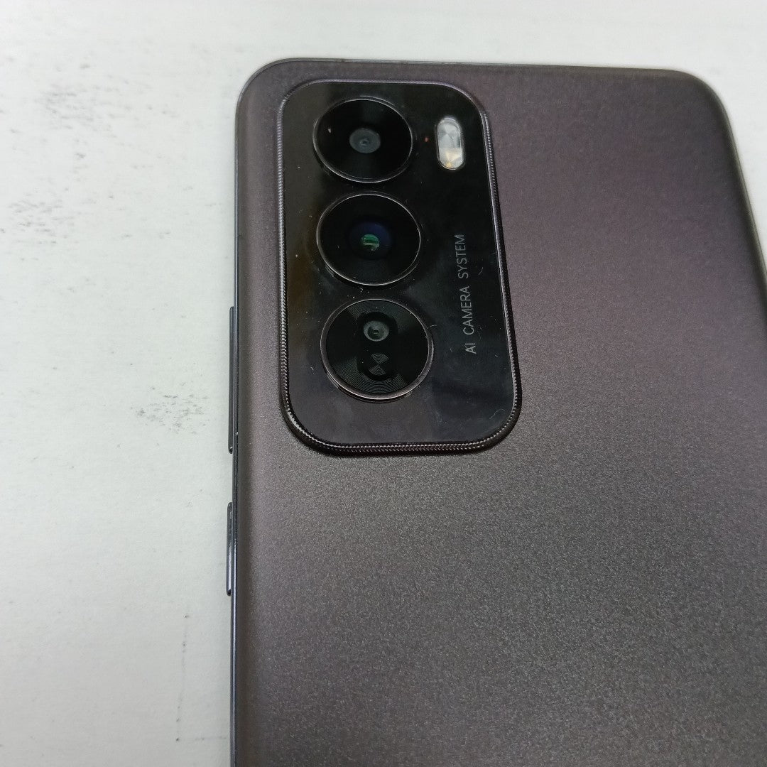 CELULAR OPPO   RENO12 5G CPH2625 (2024) 512 GB 12 GB RAM (SEMINUEVO)