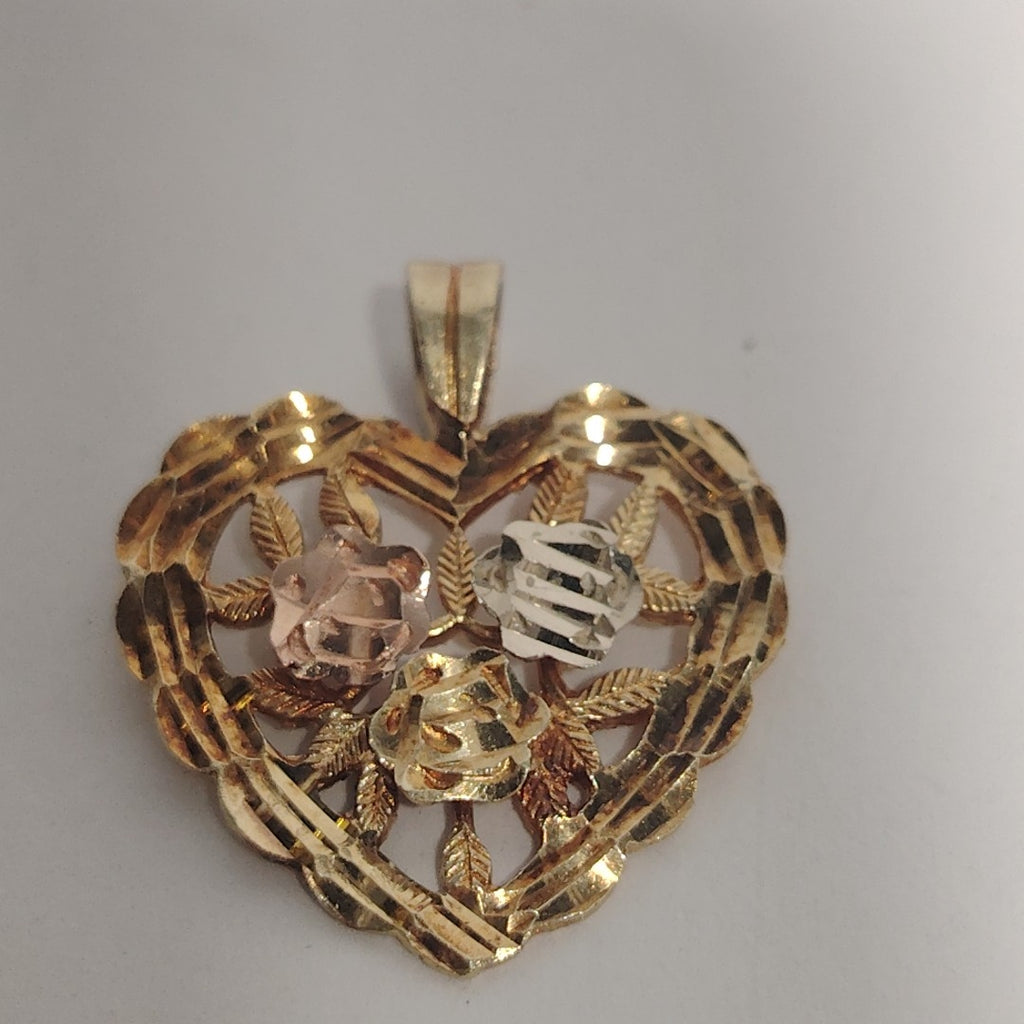 K1 2,50 GRMS 14 K ESPECIFICACIONES COMPLEMENTARIAS DIJE CORAZON CON ROSAS (SEMINUEVO)