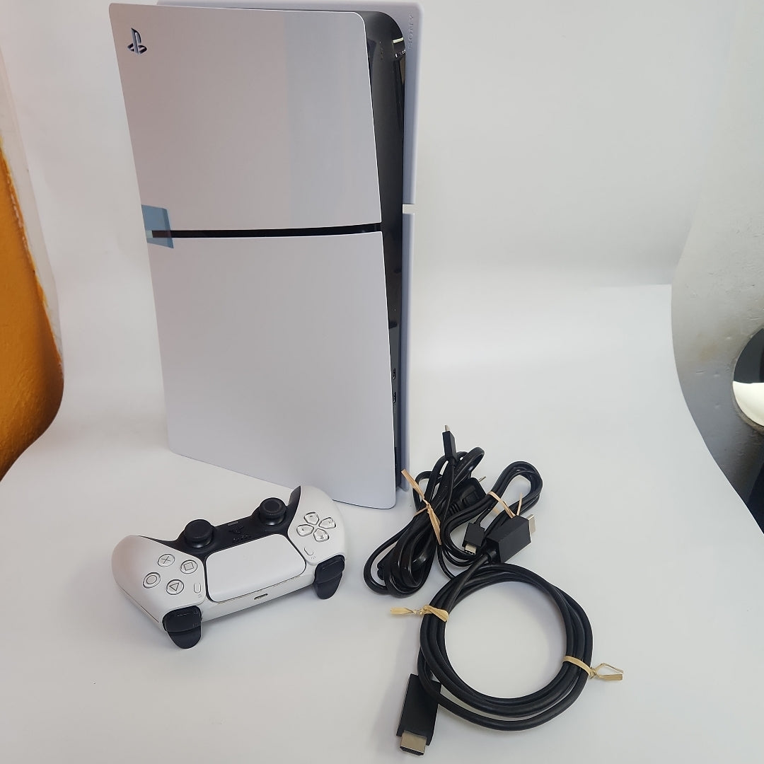 CONSOLA DE VIDEOJUEGO SONY PS5 825 SSD (SEMINUEVO)