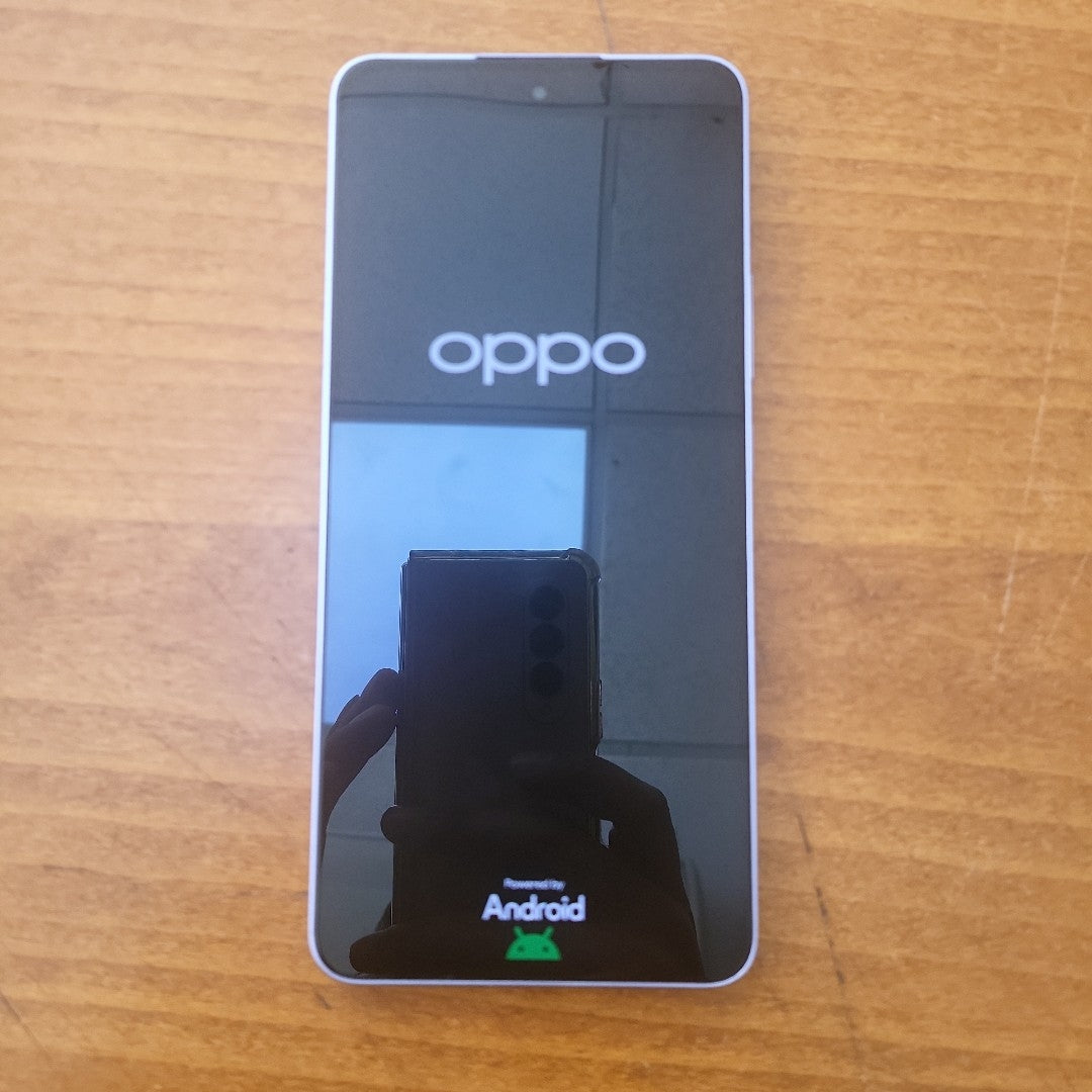 CELULAR OPPO  RENO 13F 5G CPH2699 (2025) 256 GB 12 GB RAM (SEMINUEVO)