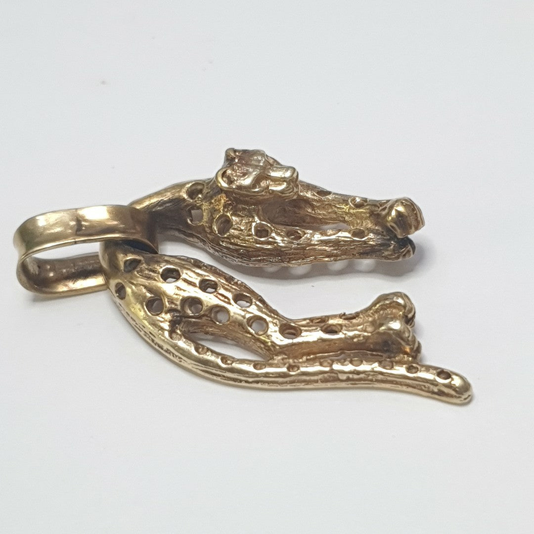 K1 14,70 GRMS 14 K ESPECIFICACIONES COMPLEMENTARIAS DIJE DE JAGUAR 14 K , 14.8 (SEMINUEVO)