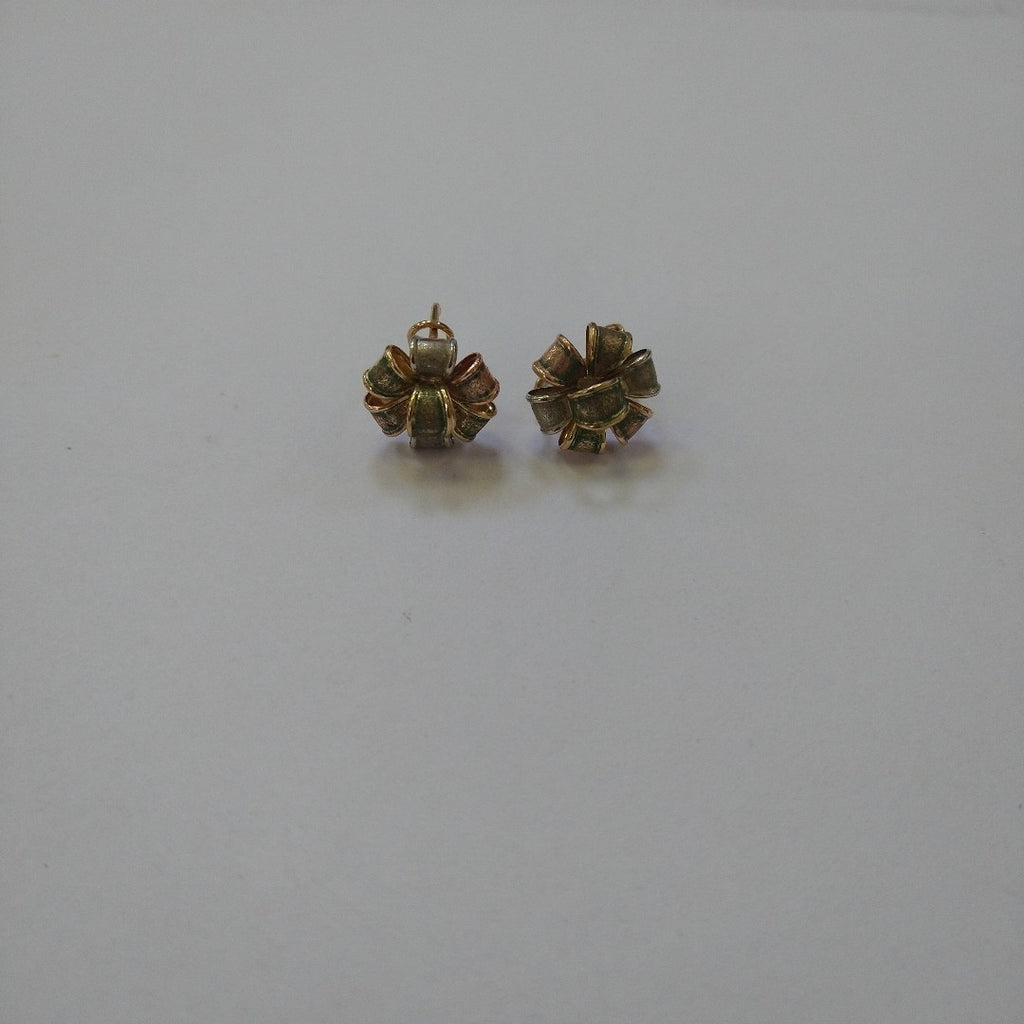 ARETES PAR ORO COMBINADO 10 K 3.2 GRMS (SEMINUEVO)