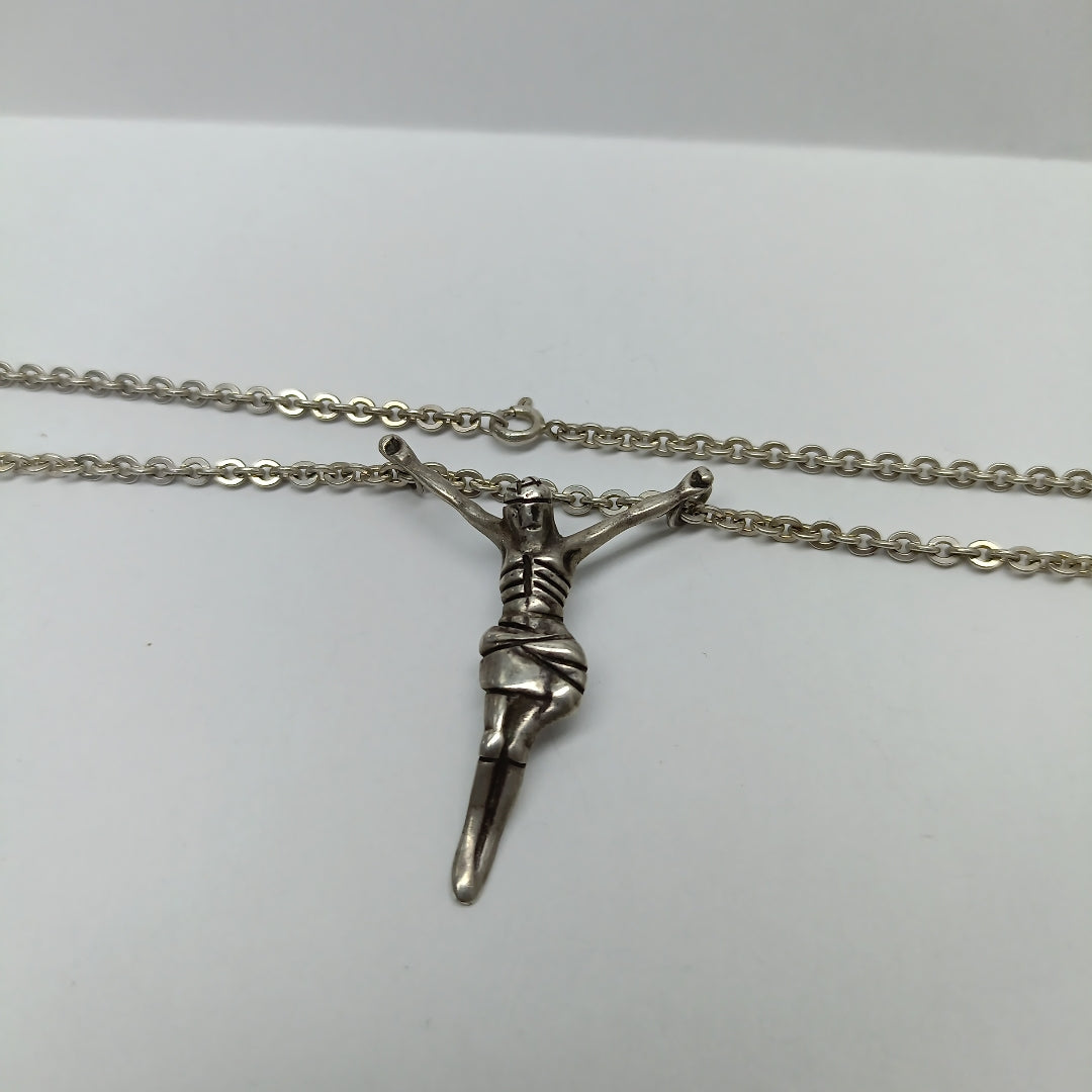 CADENA, CRUCIFIJO PLATA 17.7 GRMS (SEMINUEVO)